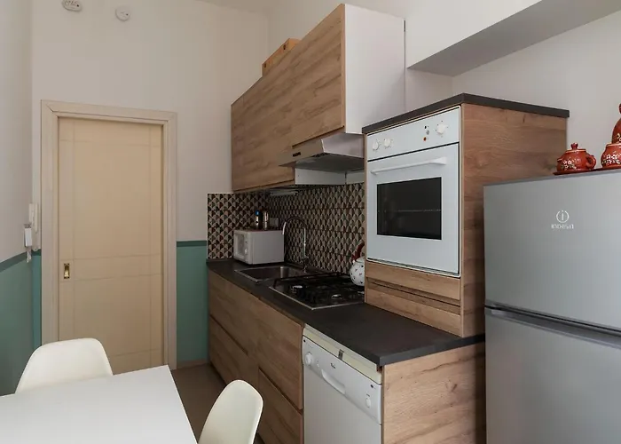 Guesthost - Comfy Garbatella Appartement *